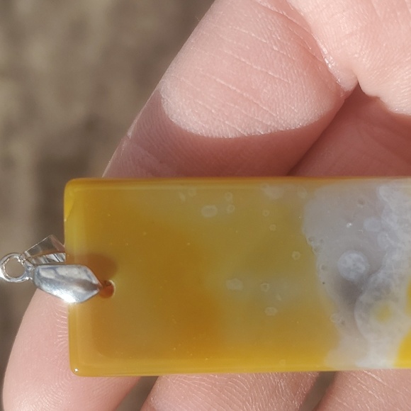 New Yellow Onyx Druzy Geode Agate Oblong Pendant. - Picture 7 of 16